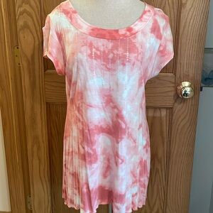 Style & co. coraly pink and white with clear sequins on front short sleeve tunic